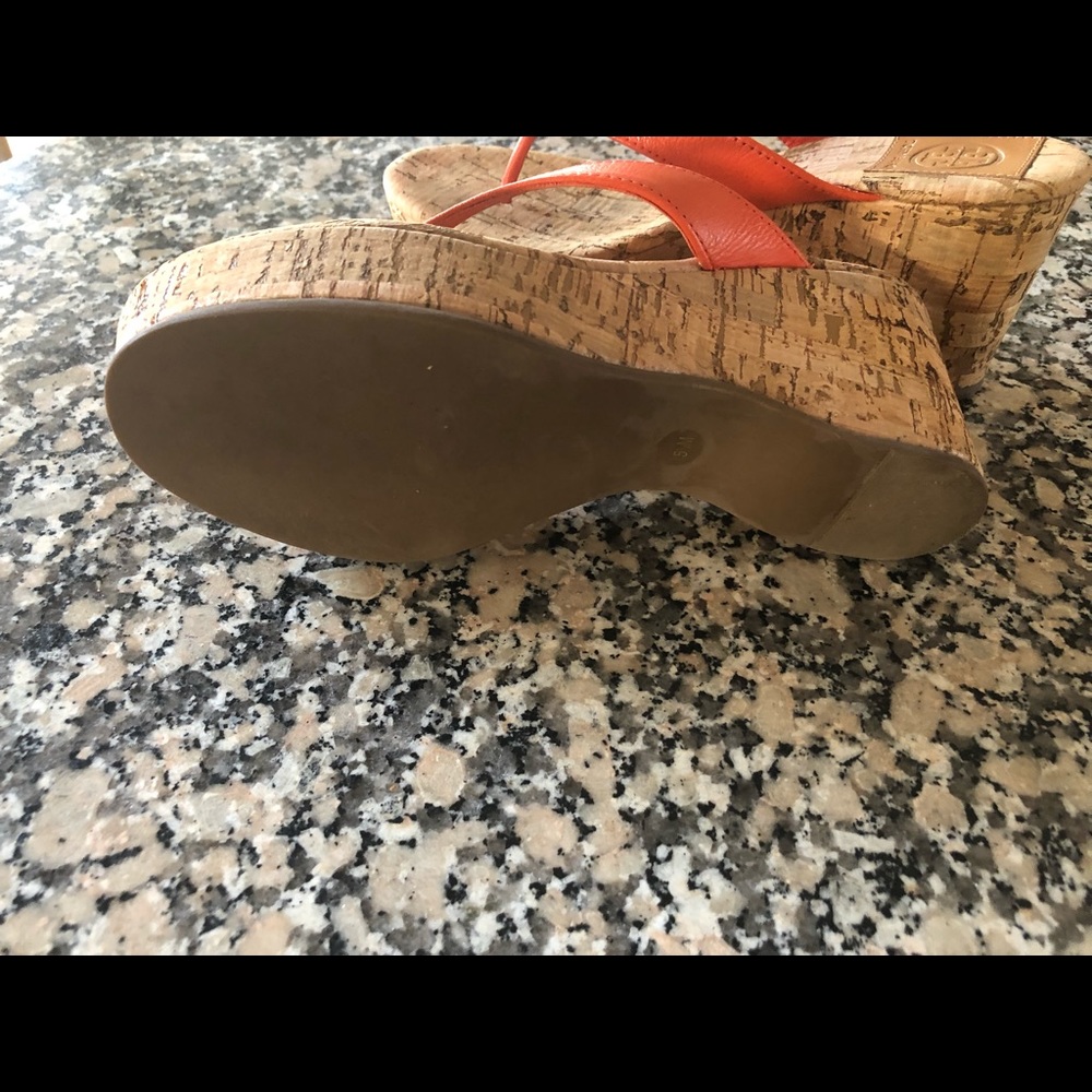 Tory Burch wedge sandal - Picture 3 of 3